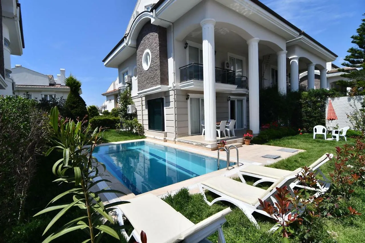 New Age Beach Breeze Luxury Villas Fethiye
