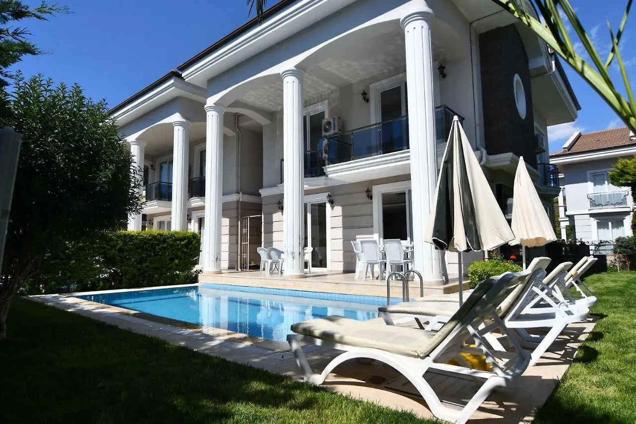 New Age Beach Breeze Luxury Villas Fethiye
